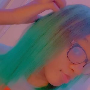 Meet your Posher, Destine